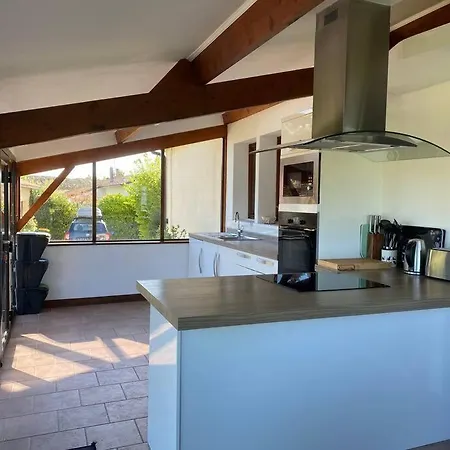 Le Petit Coin With Pool, Near Aubeterre Sur Dronne *