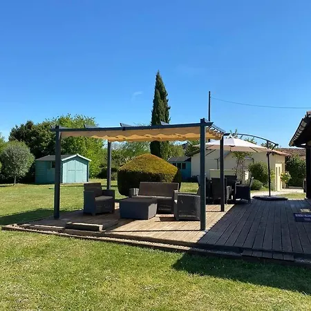 Le Petit Coin With Pool, Near Aubeterre Sur Dronne Saint-Romain (Charente)
