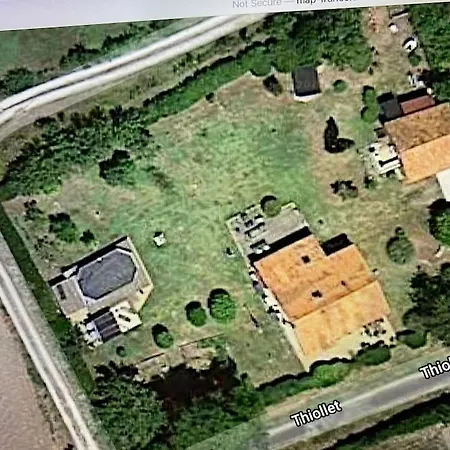 Le Petit Coin With Pool, Near Aubeterre Sur Dronne בית נופש Saint-Romain (Charente)